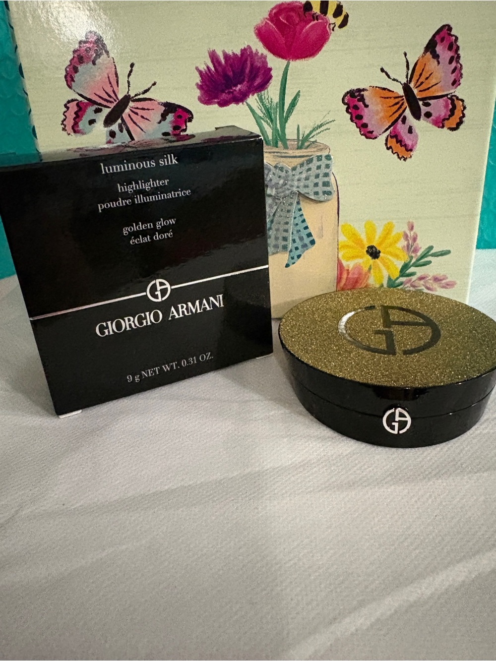 BNIB Giorgio Armani Luminous Silk Highlighter Golden Glow 9g Full Size Authentic - Picture 4 of 4